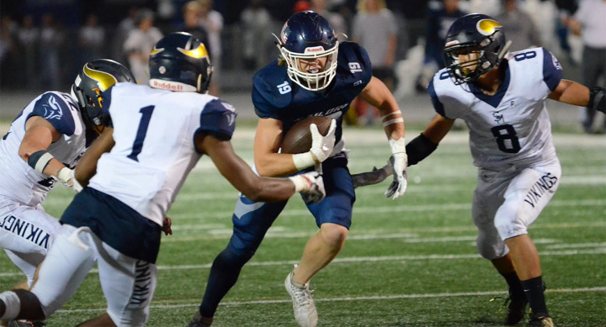 Sailors Celebrate Senior Night with 31-14 Victory Over Samohi in Home Opener